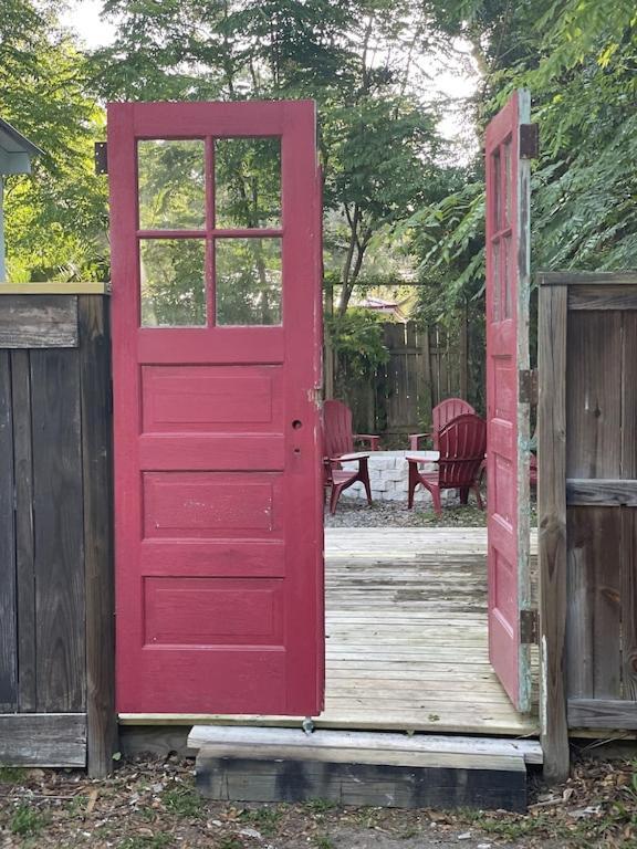 Updated Red Door Revival In Downtown Saint Augustine Extérieur photo